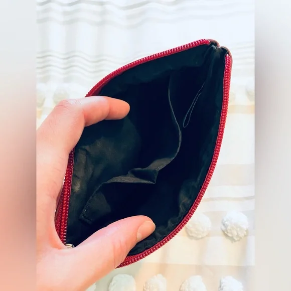 •Nine West Wristlet• - Picture 4 of 8